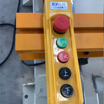 Τραπέζι στοίβασης πυρήνα μετασχηματιστή βαρέων βαρών με 9000kg μέγιστη χωρητικότητα Υδραυλική λειτουργία οδήγησης και μέγεθος τραπέζι 2600x2400mm